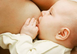 Les clés d'une parfaite alimentation bébé au sein