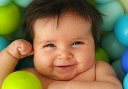 Les meilleurs trucs pour faire rire votre b�b� 